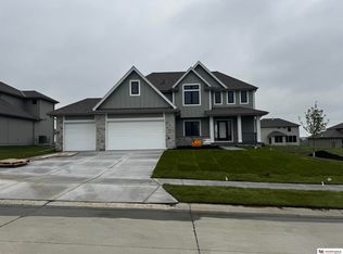 12616 S 78th Ave, Papillion, NE 68046