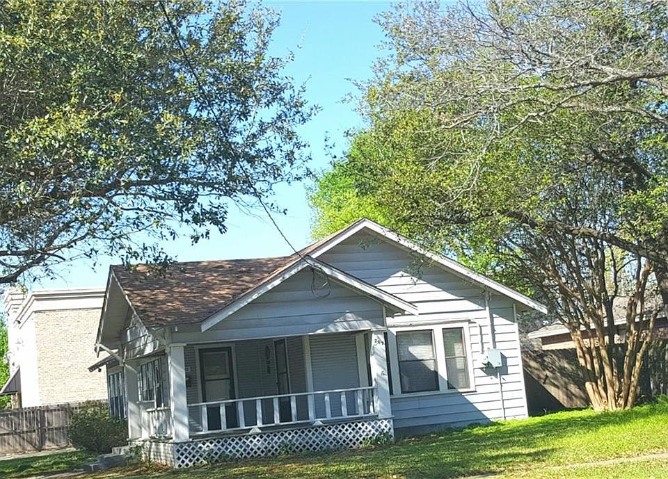 2nd image of 207 S Gaines St