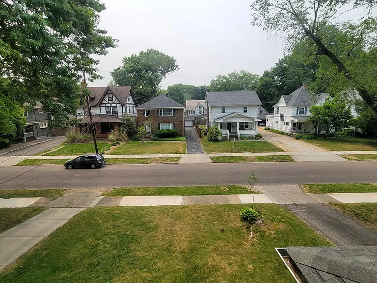 109 N Rose Blvd #2 — Photo 2