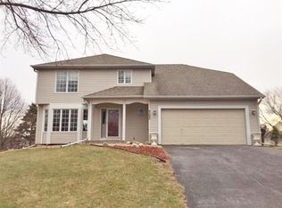 9095 Juneau Dr, Woodbury, MN 55125