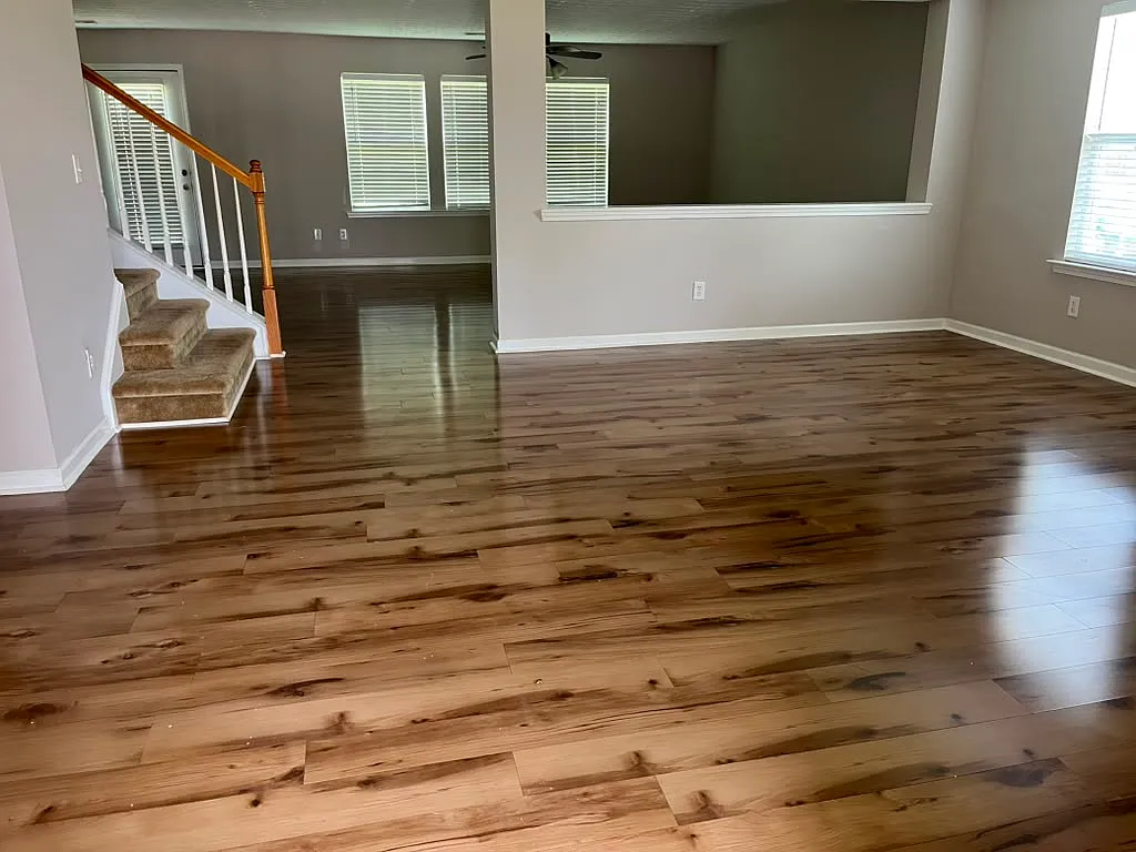 3 bed, 2.5 bath, 2632 sqft, $2,500 — Photo 4