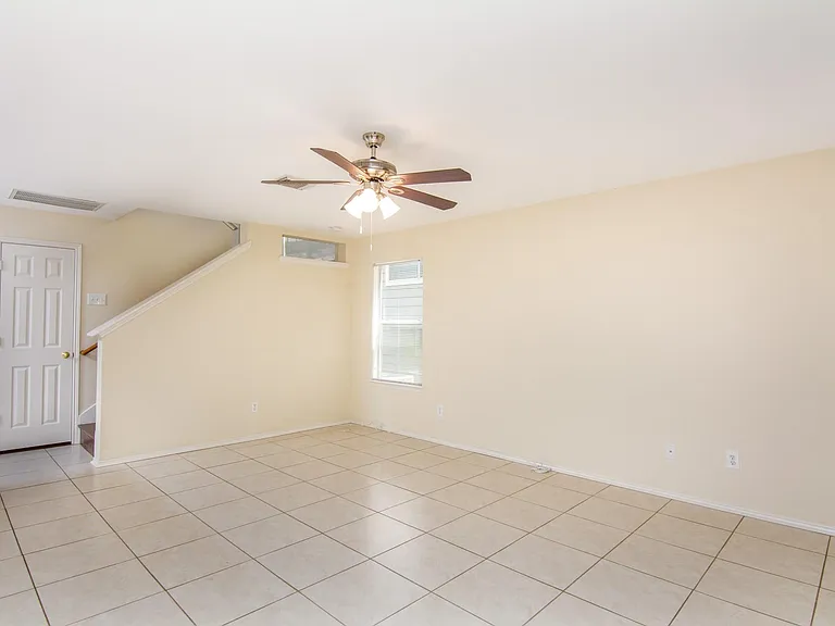 127 N Villa Oaks Dr — Photo 13