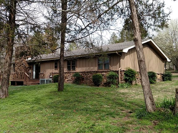 4th image of 228 W Northbrook Dr