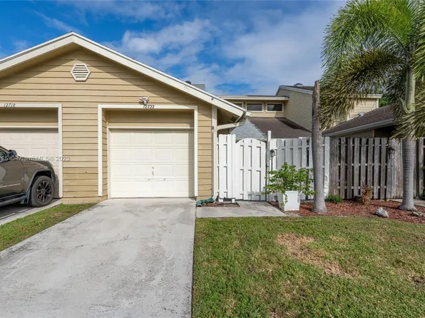 12722 Westhampton Cir, Wellington, FL 33414