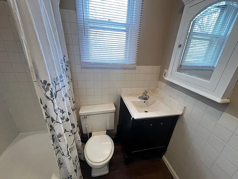 375 Lincoln Blvd #1 — Photo 13