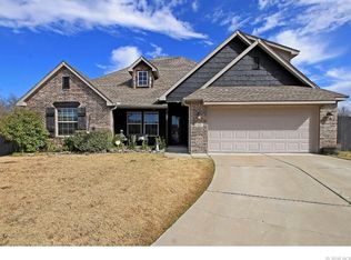 2401 S Oak Ave, Broken Arrow, OK 74012