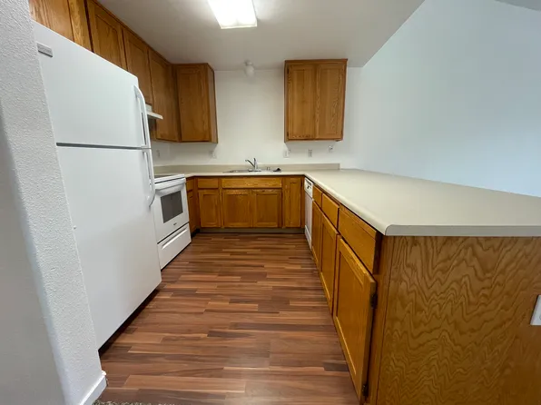 2428 Edgewater Dr APT 28, Santa Rosa, CA 95407