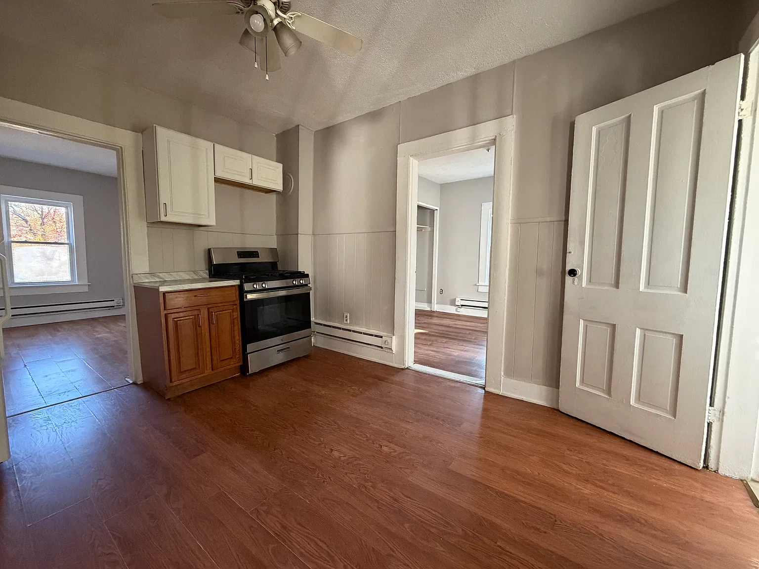 2 bed, 800 sqft, $1,495 — Photo 3