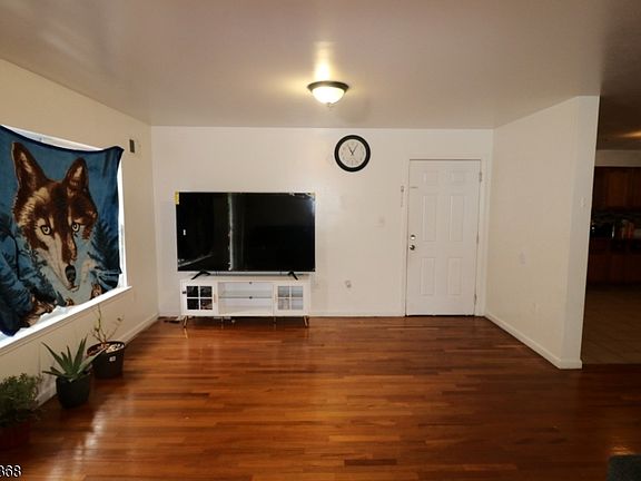 4th image of 91-93 Chadwick Ave
