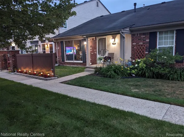41136 Northwind Dr, Canton, MI 48188