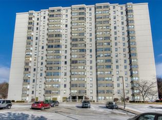 35 Green Valley Dr #710, Kitchener, ON N2P2A5