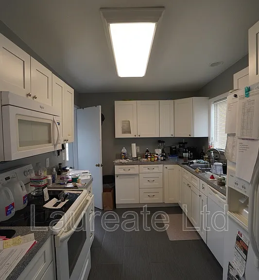 4580 S Fox St — Photo 4