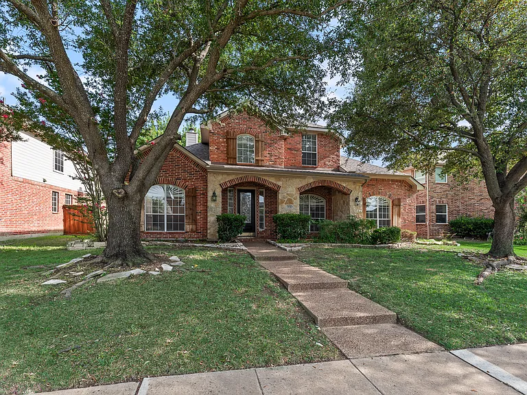 3104 Angus Dr — Photo 4