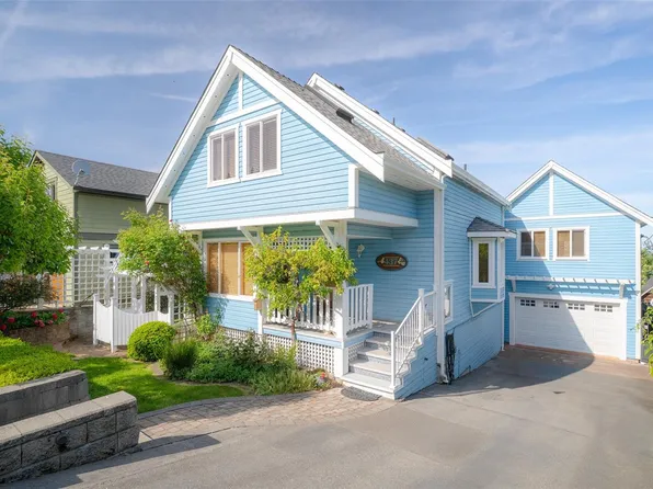 437 Davis Rd, Ladysmith, BC V9G 1V5