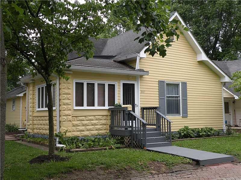 1st image of 547 Cherry St