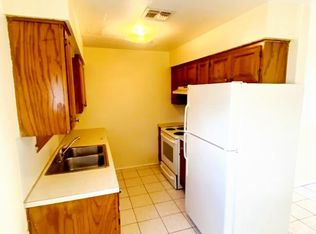 201 S Fresno Ave APT 10, Roma, TX 78584