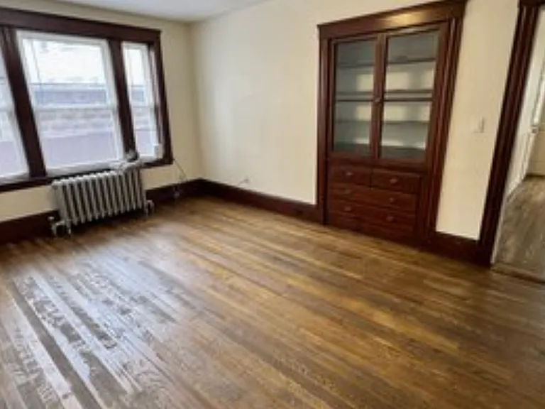 7 Fairfield St — Photo 3