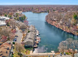 1921 Lakeport Way, Reston, VA 20191