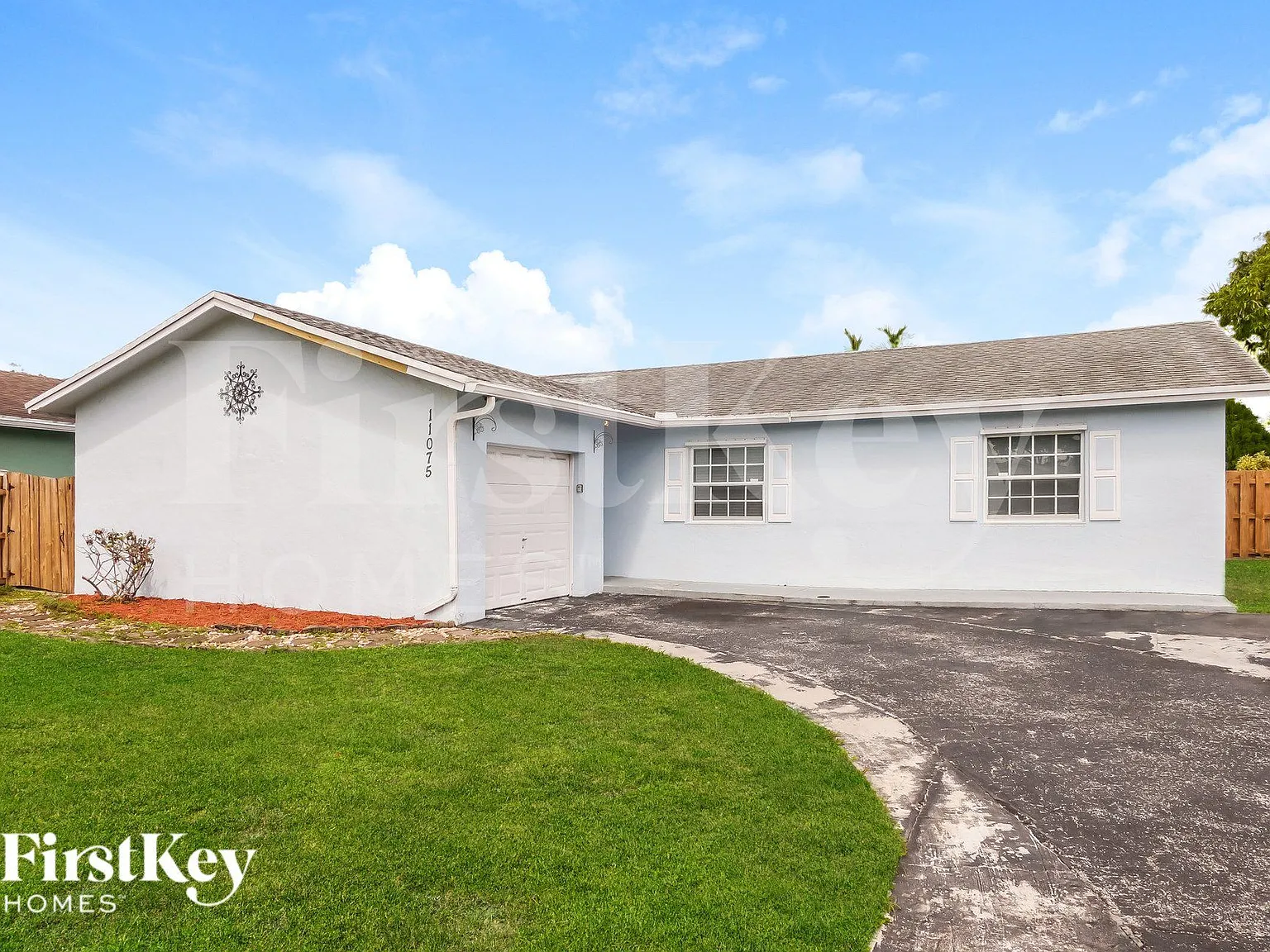 3 bed, 2.0 bath, 1518 sqft, $3,195 — Photo 1