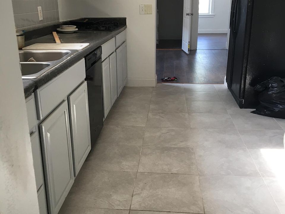1st image of 509 Yates St Floor 2
