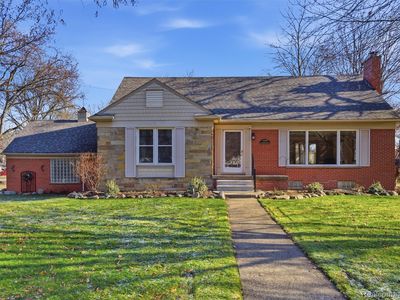 15000 Woodworth Ave, Redford, MI, 48239