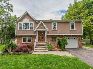 51 River Rd, Stanhope, NJ 07874