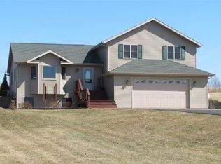 N2522 Van Matre Ln, Monroe, WI 53566