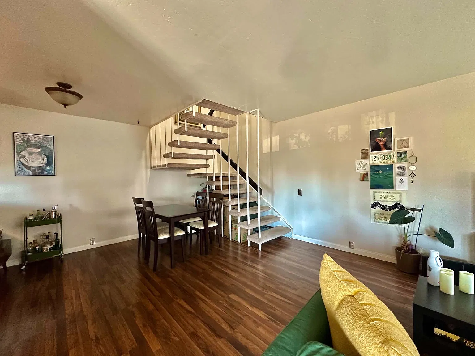 3 bed, 2.5 bath, 1342 sqft, $4,170 — Photo 2