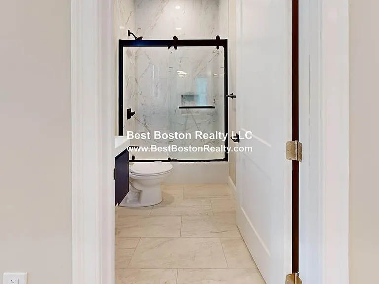 231 Highland Ave #2 — Photo 15