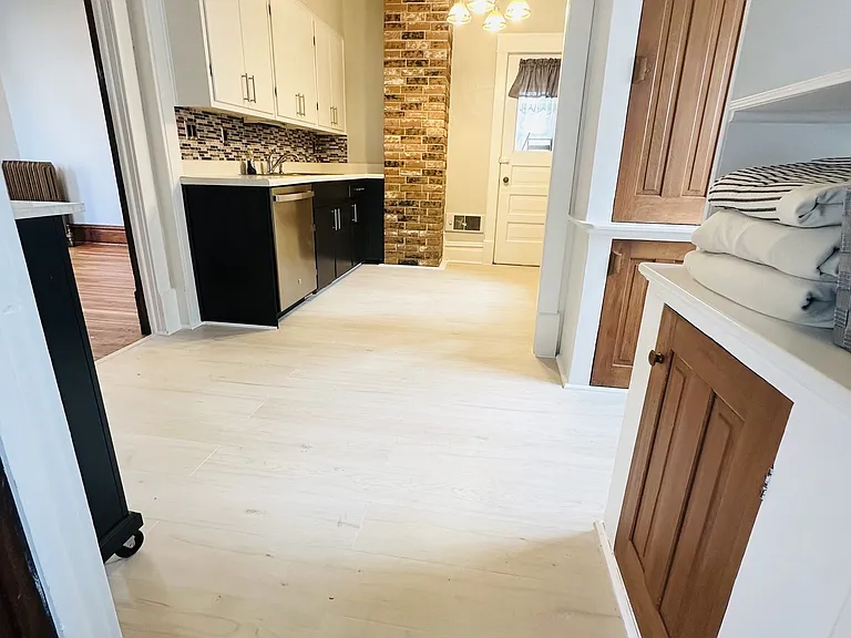 509 W Long Ave — Photo 8