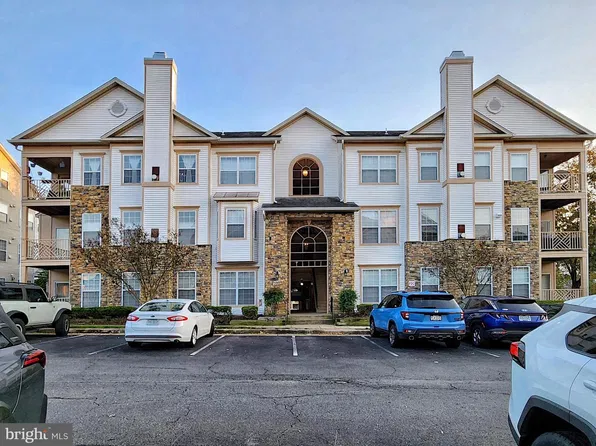 5909 Founders Hill Dr Unit 101, Alexandria, VA 22310