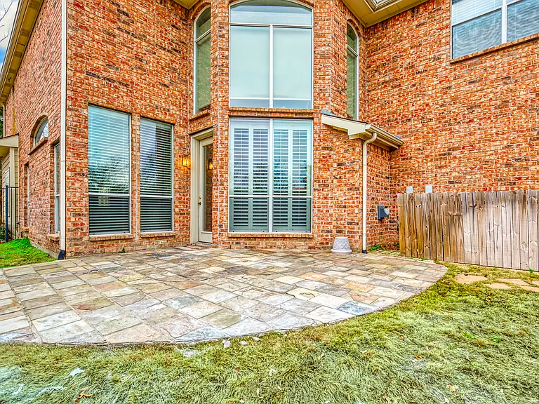 6533 Riveredge Dr — Photo 62
