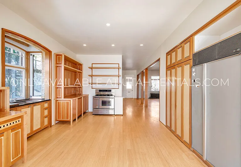 1218 E 600 S — Photo 6