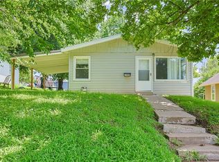 2409 S 17th St, Saint Joseph, MO 64503