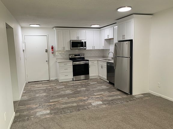 4th image of 105 N Kendall Ave #3M
