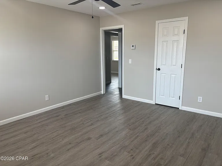 4105 W 22nd St — Photo 5