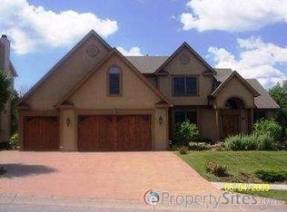 14335 NW 63rd St, Parkville, MO 64152