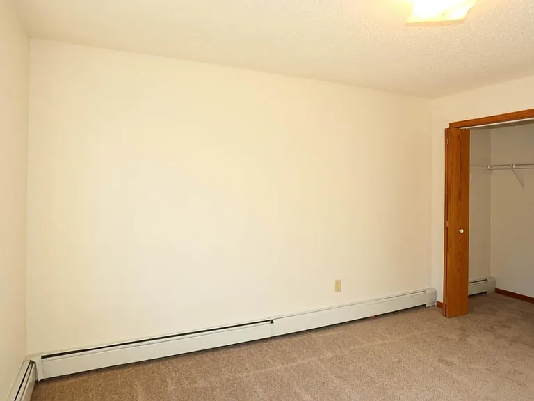 Mill Pond Apartments — Photo 32
