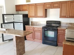 1761 NE 17th St, Fort Lauderdale, FL 33305