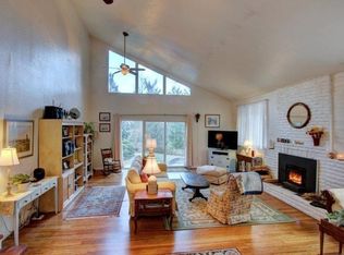 2292 Riverbanks Rd, Grants Pass, OR 97527