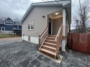 18 W River Styx Rd APT 3, Hopatcong, NJ 07843