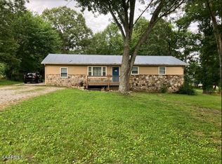 641 Dillon St, Crossville, TN 38555