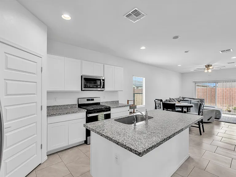 12412 W Lilliston Way — Photo 10