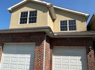 211 Mountain Golf Dr, Morgantown, WV