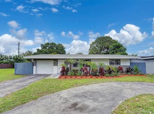 1571 NW 81st Ave, Hollywood, FL 33024