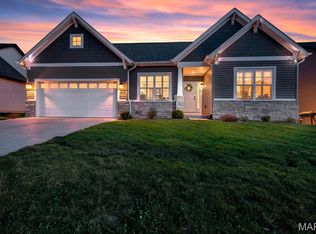 2609 Windsor Crest Ct, Shiloh, IL 62221