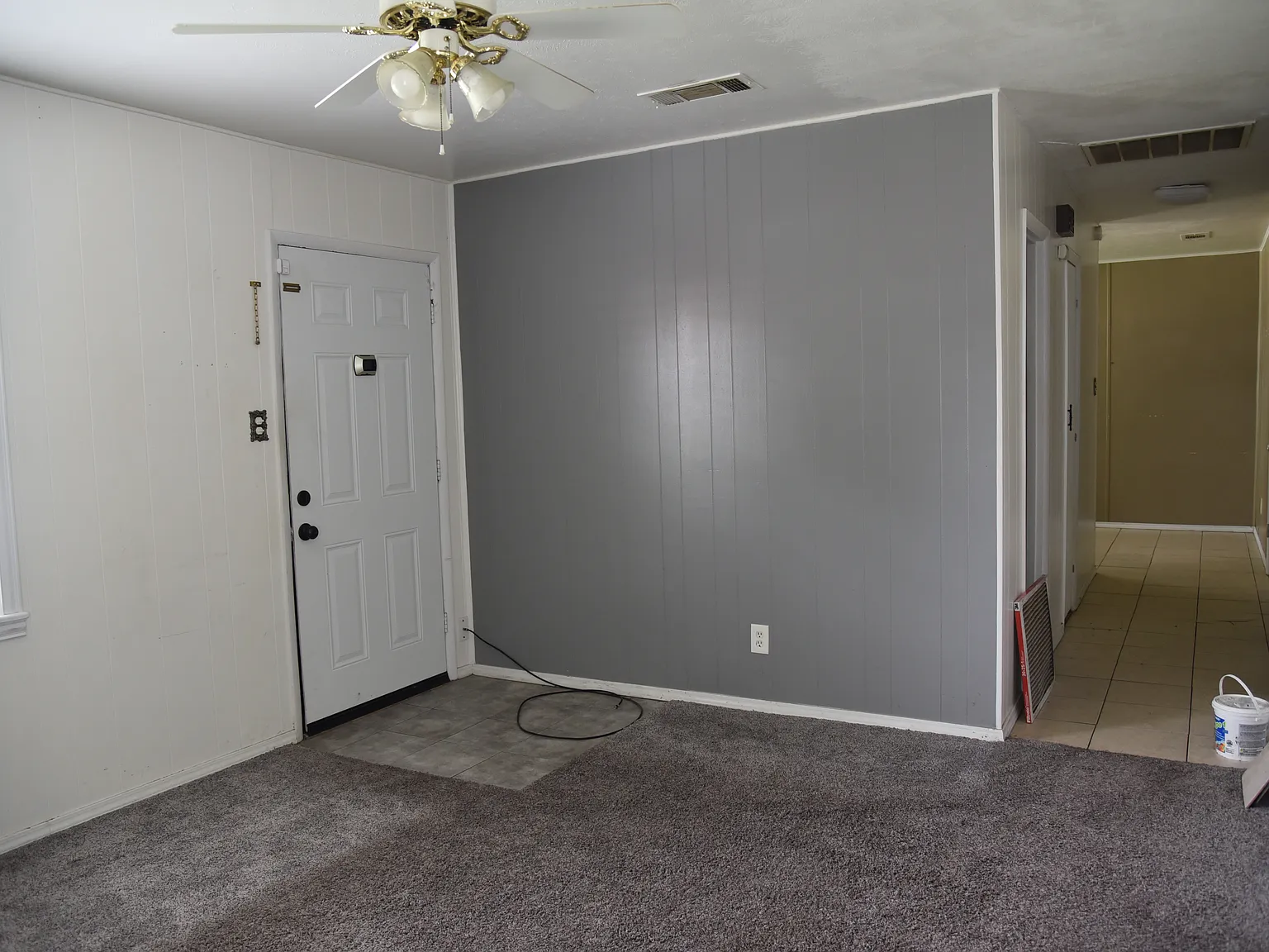 3 bed, 910 sqft, $1,600 — Photo 4