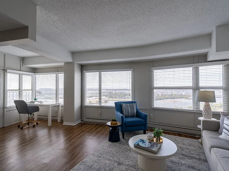 University Club Apartments — Photo 13
