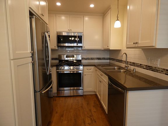 3rd image of 1180 Hilltop Rd APT D