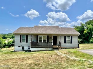 107 Tucker Ln, Friendsville, TN 37737